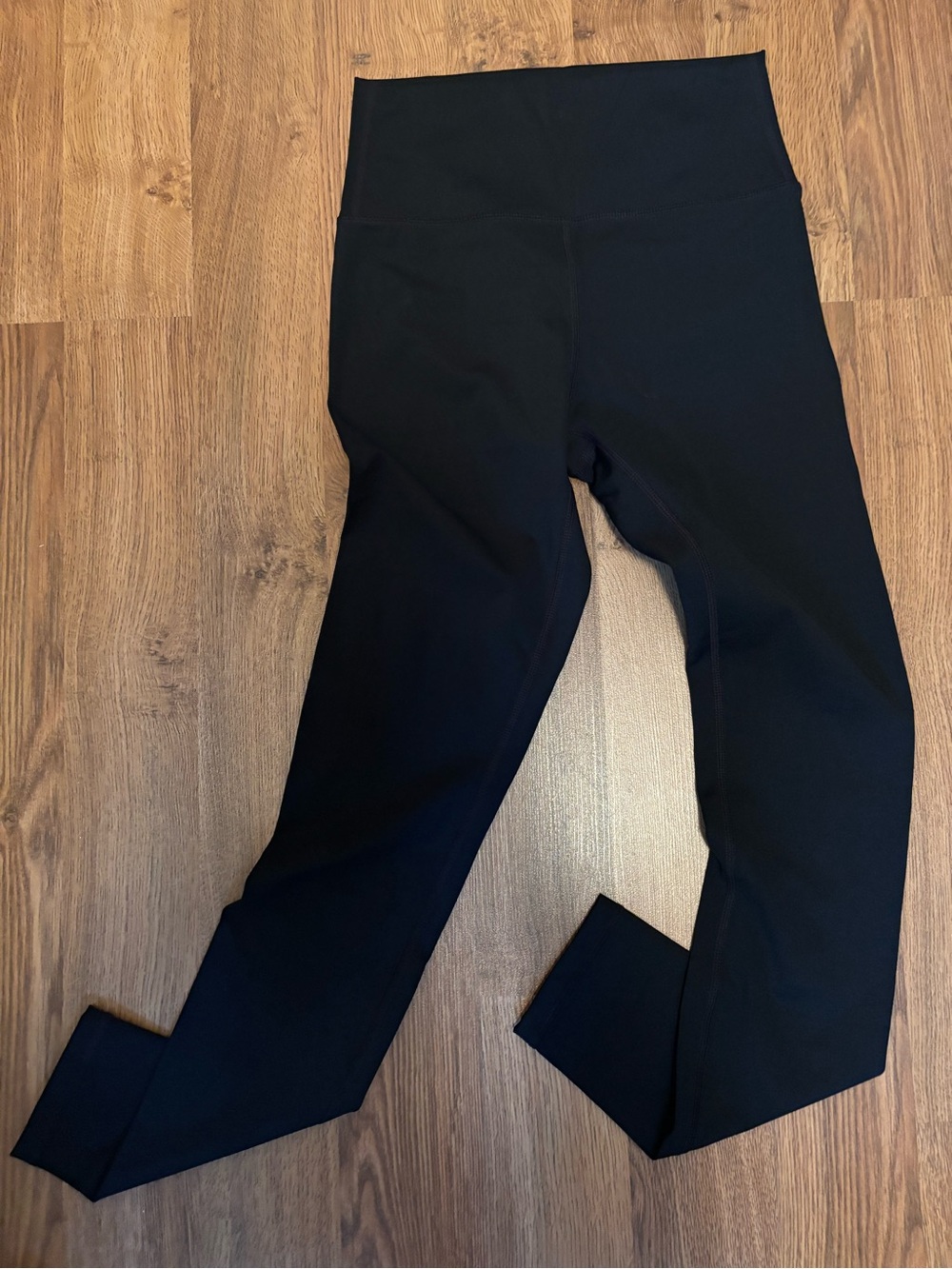 Women’s High-Waist Black Zyia Leggings Size 6-8